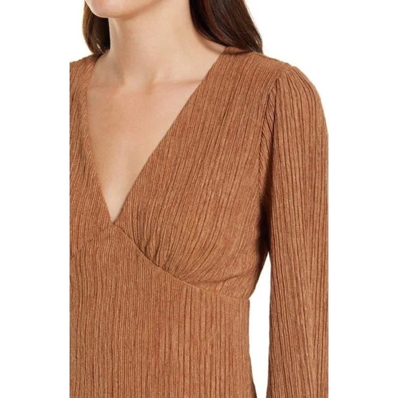 All IN FAVOR PLISSE EMPIRE WAIST DRESS ❤️IN STORES❤️ - Picture 4 of 4